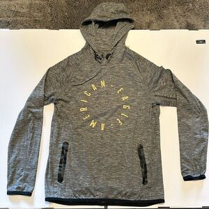 American Eagle lightweight gray men’s sweatshirt hoodie